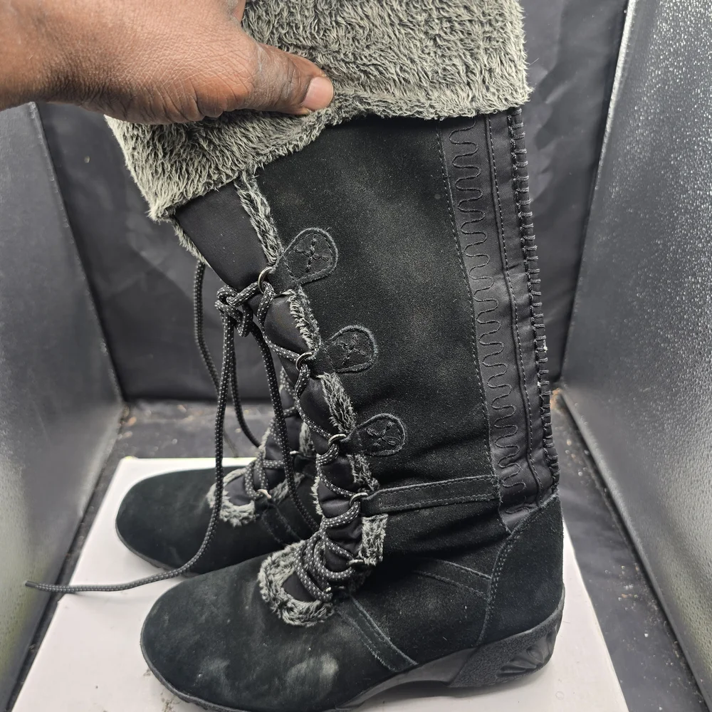 Khombu Black and‎ Gray Winter Boots